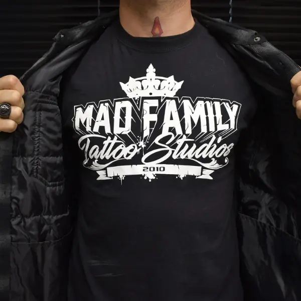 Mad family artist
