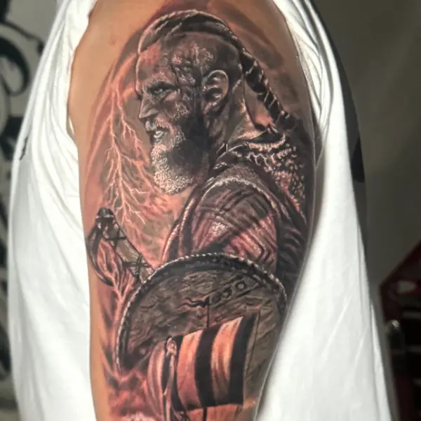 Realism tattooing tenerife mad family